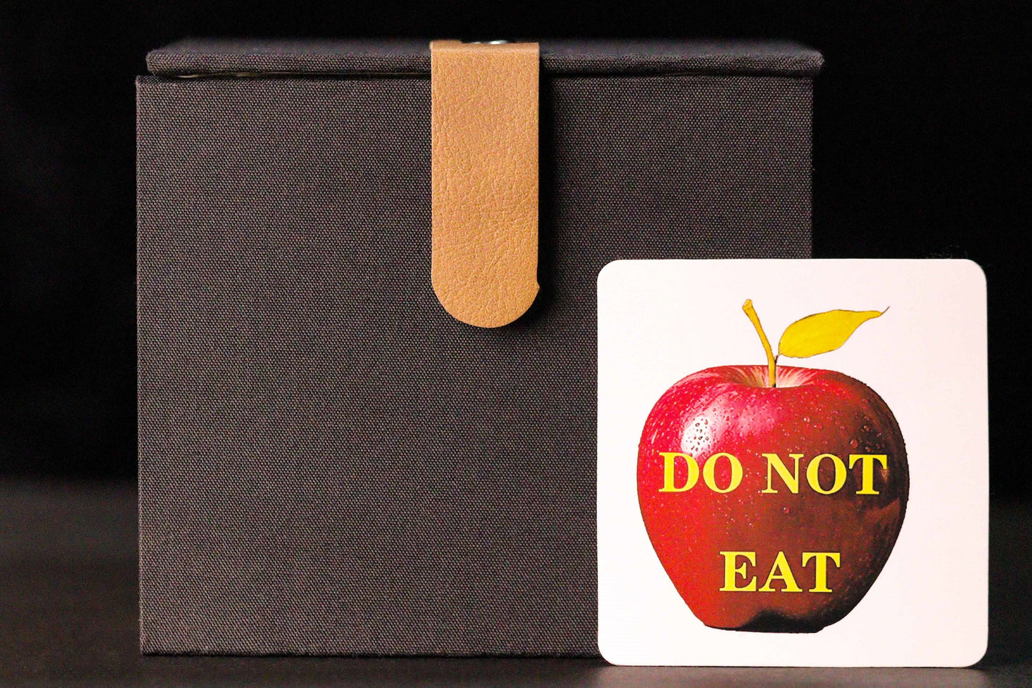 Realistic Apple / Realistischer Apfel Kupfermünze*